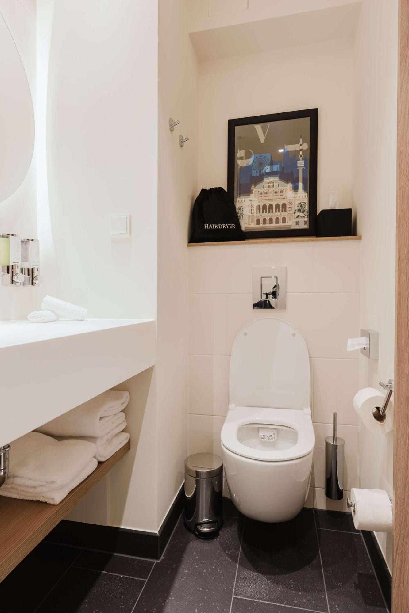 Hampton By Hilton West Wien