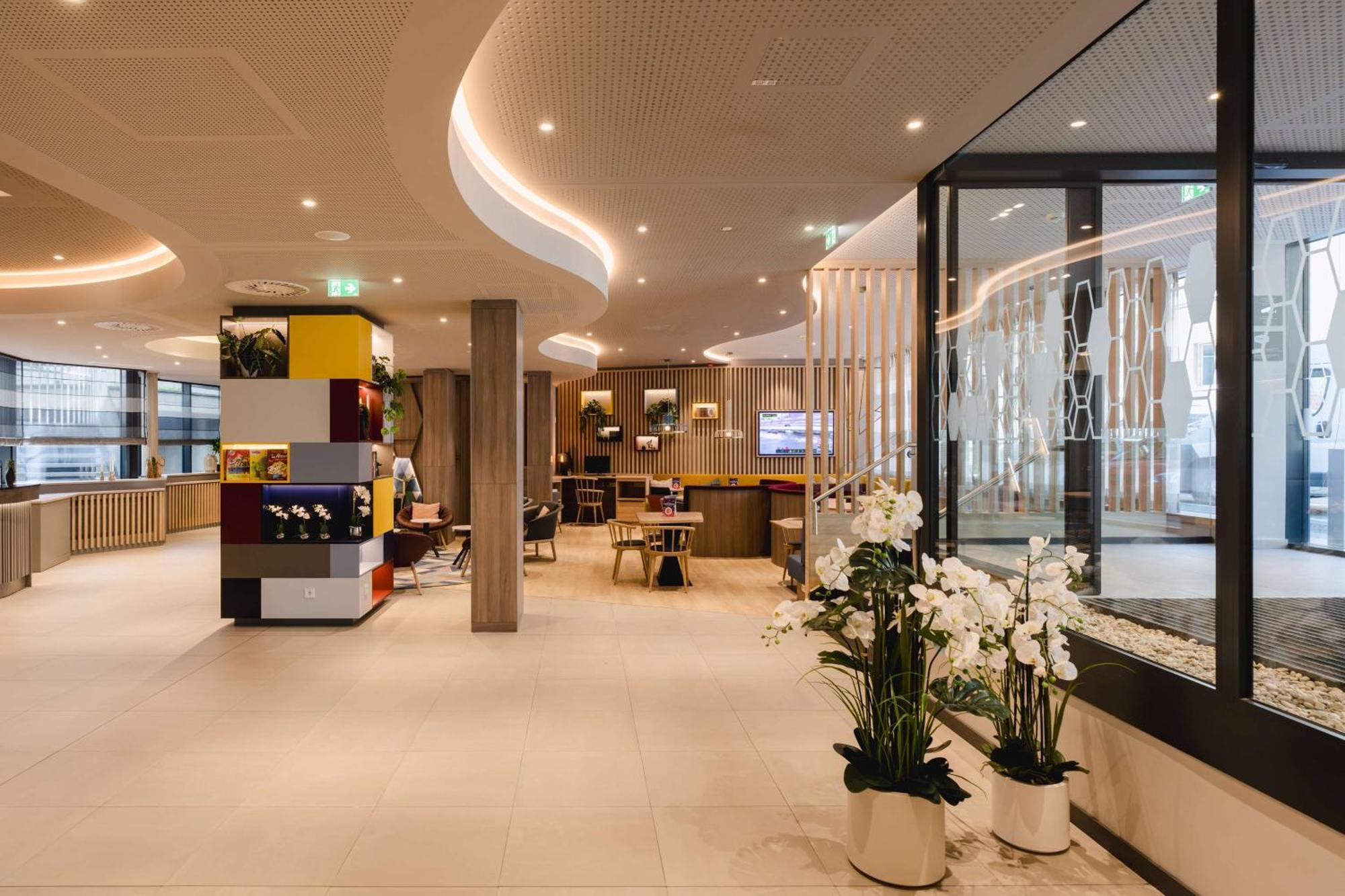Hotel Hampton By Hilton West Wien